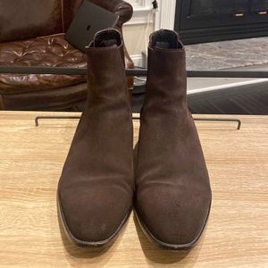 Yves Saint Laurent men’s Chelsea boot in brown size 13/46